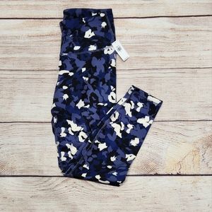 NEW!!! Women's Old Navy blue camo leggings Sz.M